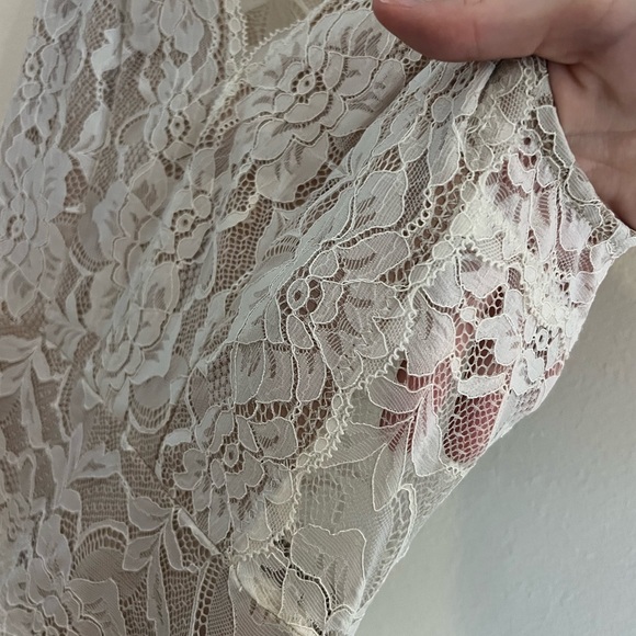 Guess Bodycon Floral Lace Mini Dress, Size XS, Nude/Off White - Picture 4 of 10